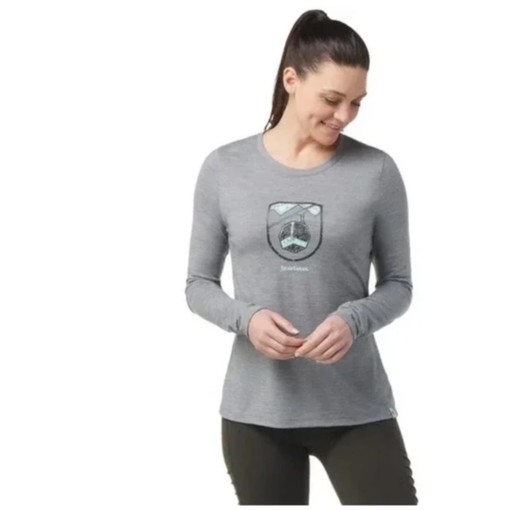 Smartwool Merino Sport 150
Gondola Ride Graphic Long-Sleeve Shirt Women Size M.